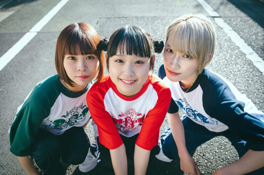 サバシスター、EPリリースツアー完走。「My girlfriend is PIZZA