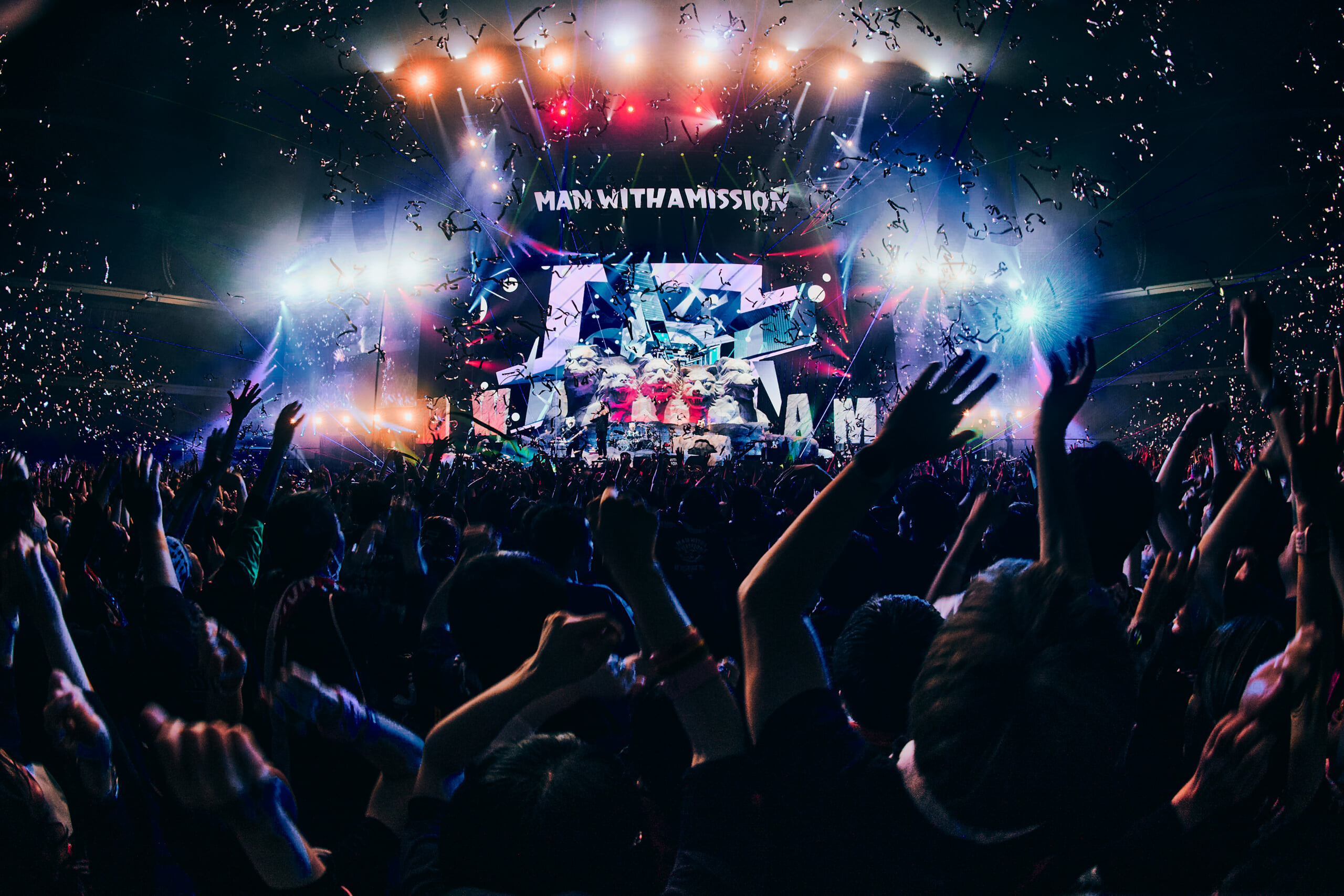 MAN WITH A MISSION、最新ライブ映像作品発売決定。全国29の映画館で