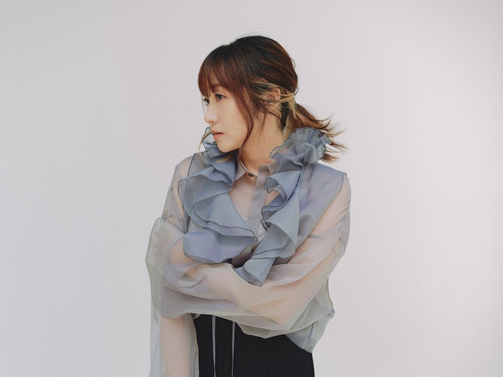 矢井田 瞳、ニューアルバム『DOORS』決定。25周年へのお祝いコメント