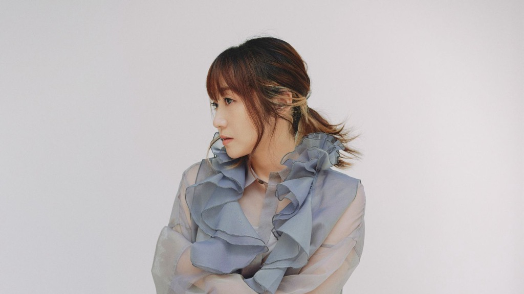 矢井田 瞳、ニューアルバム『DOORS』決定。25周年へのお祝いコメント