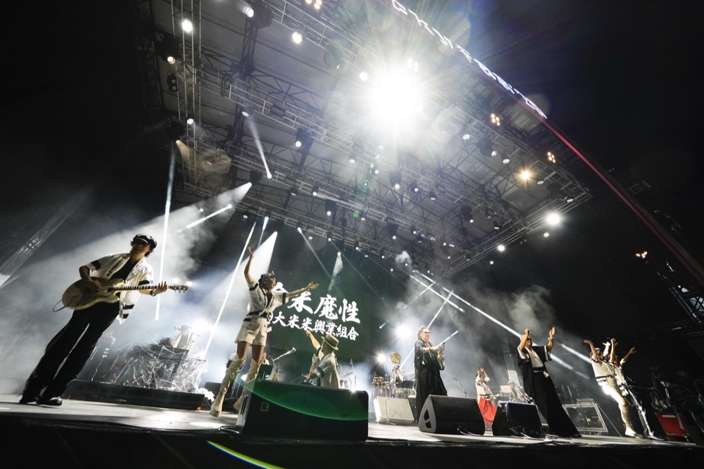 速レポ】＜LuckyFes'25＞米米CLUB、RAINBOW STAGE 2日目トリに