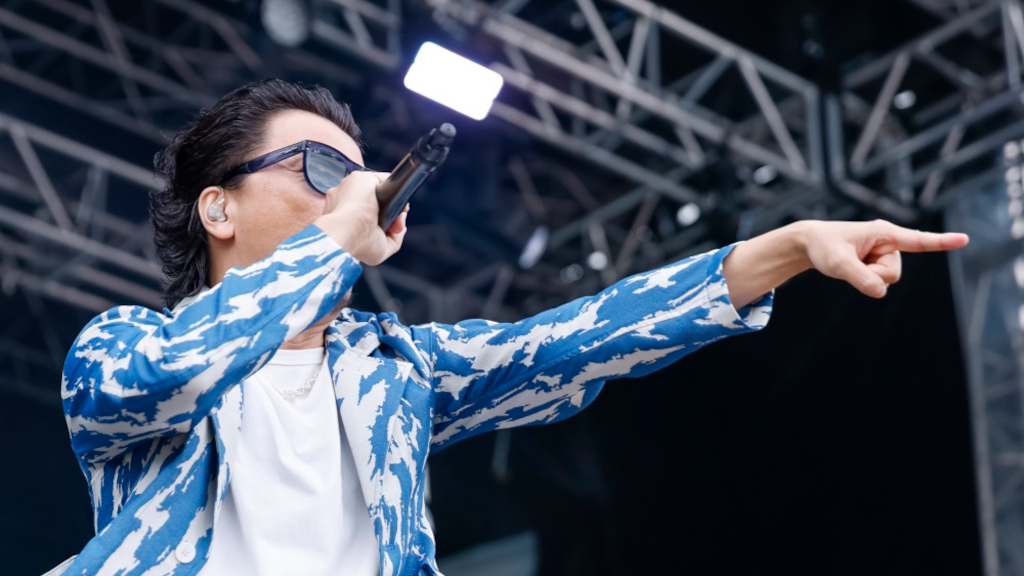 速レポ】＜LuckyFes'25＞KREVA、王者の風格で導き出す最高のシンガ