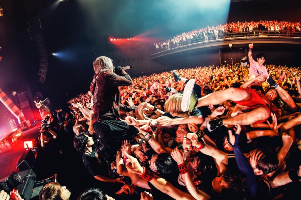 ライヴレポート】HYDE、ワールドツアー＜HYDE [INSIDE]＞より“BEAUTY