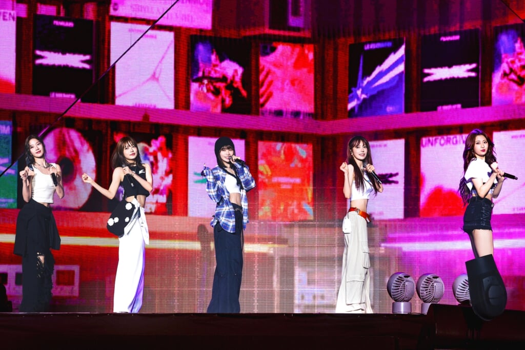 ライブレポート】LE SSERAFIM、アジアツアー完遂「全力を尽くしました