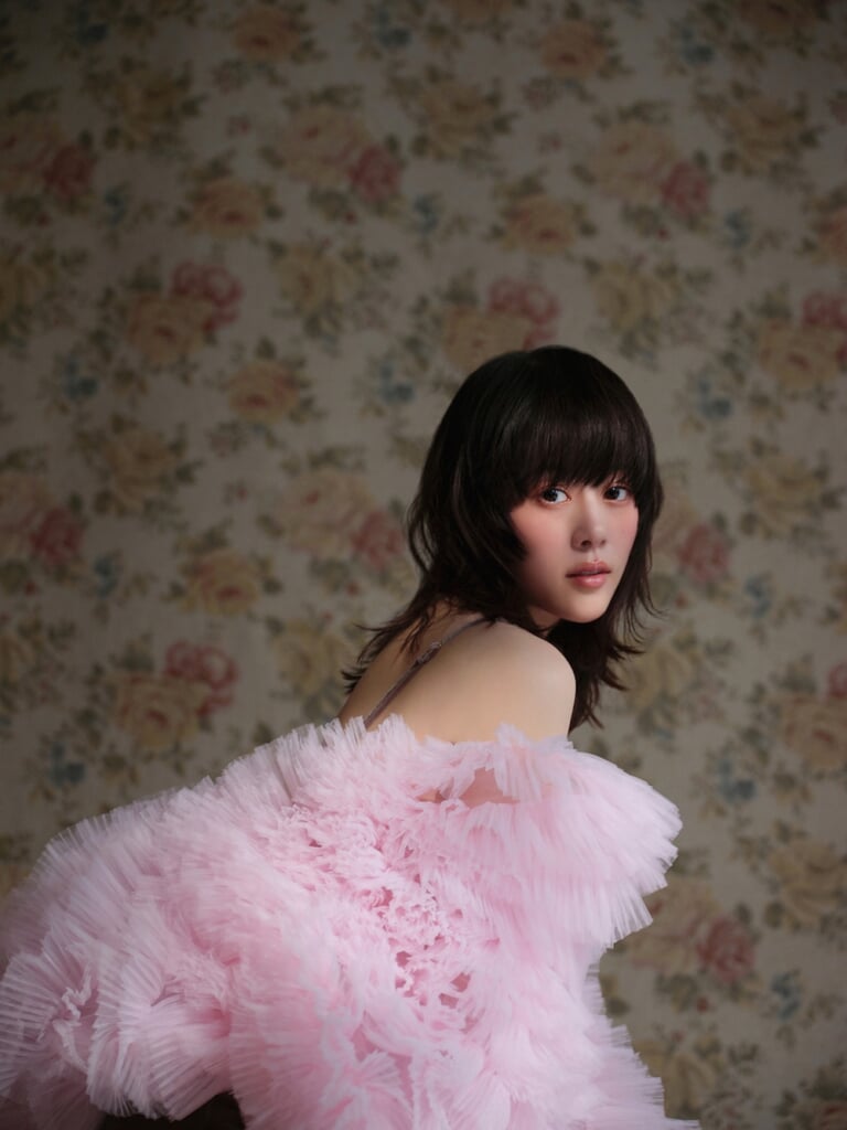 お夏　LOVELESS　コンフォータブルブロッキングコート　高畑充希さん img_1b235b795909eaff78bb6fe7f3
