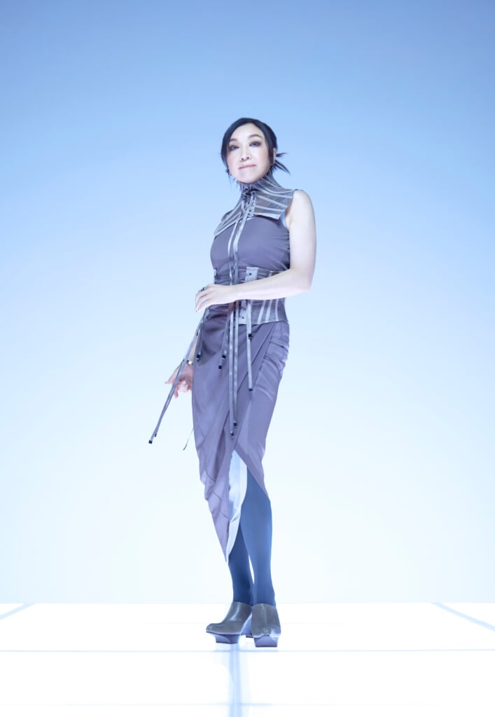 松任谷由実、40thアルバム『Wormhole』よりリード曲「DARK MOON」のMV