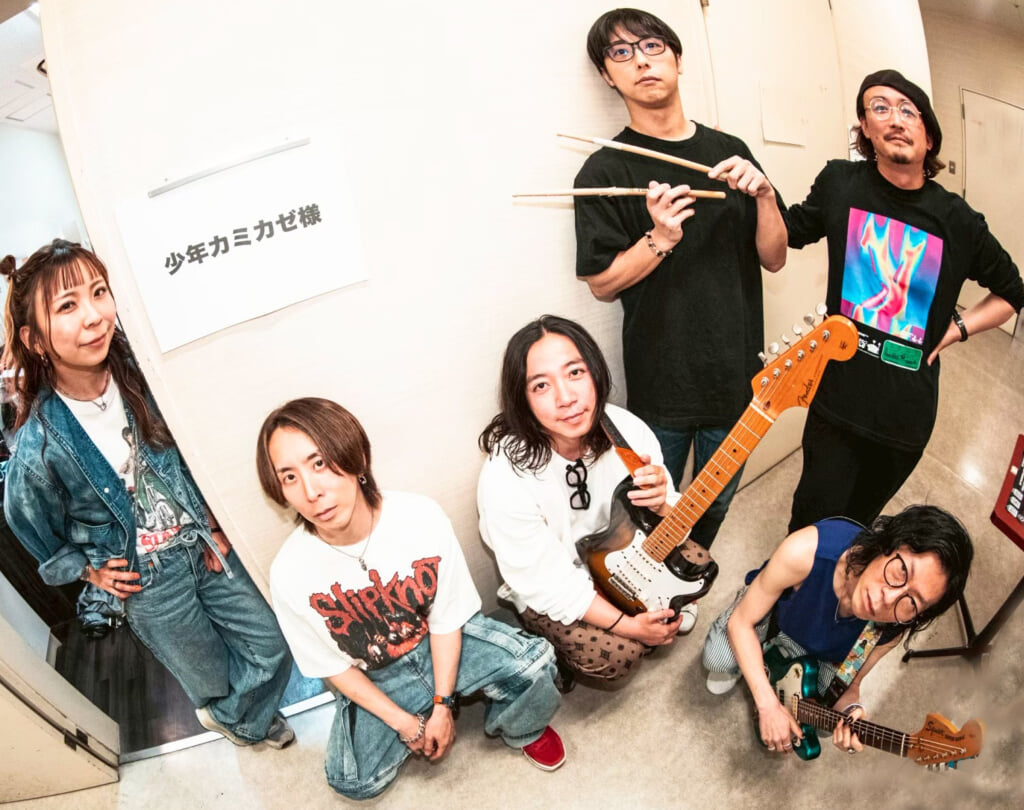 少年カミカゼ、7年ぶりワンマン＜20周年記念ライブ｢Happy 20th SKZ's