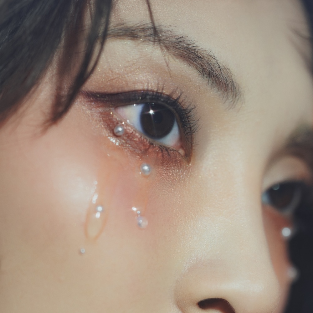 ライブレポート】家入レオ、ツアー開幕。 毒を持ち美しい花を咲かせる