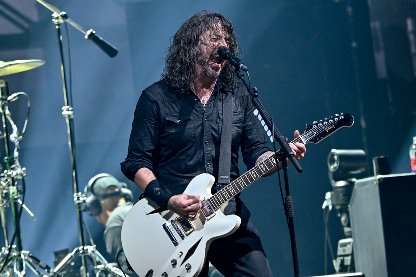 ライブレポート】フー・ファイターズ、17年ぶり単独来日公演が開幕 | BARKS