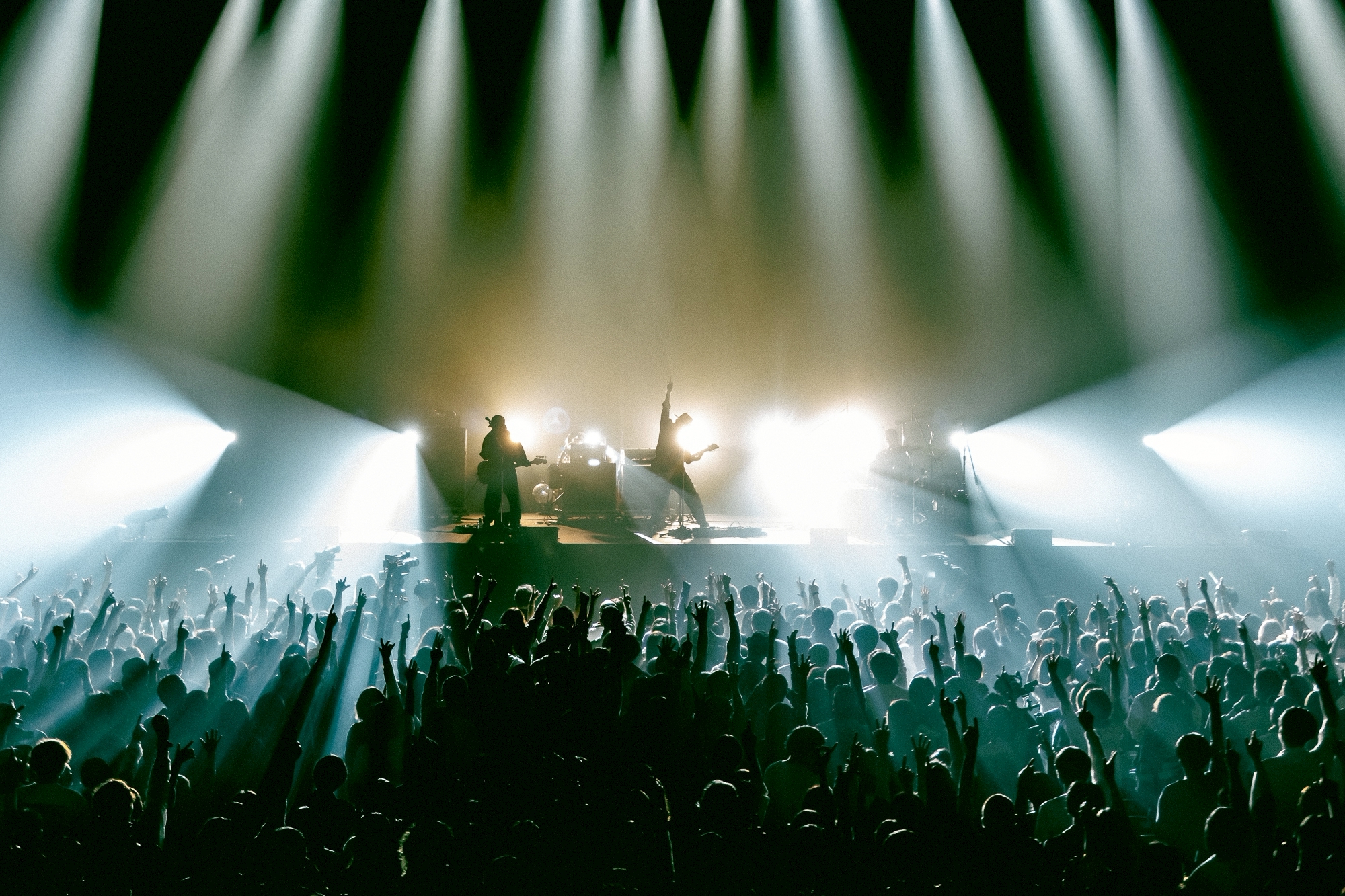 ACIDMAN × 宮泉銘醸“冩樂”、日本武道館公演にて日本酒再コラボ | BARKS