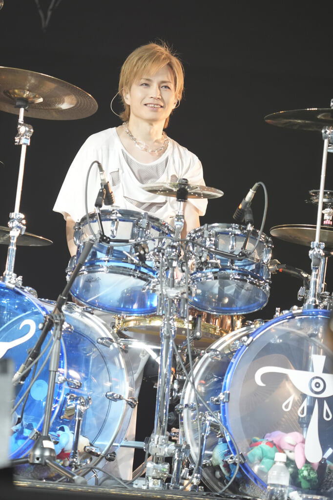 速レポ】＜CROSS ROAD Fest＞、2日間の大トリはLa'cryma Christi「最高