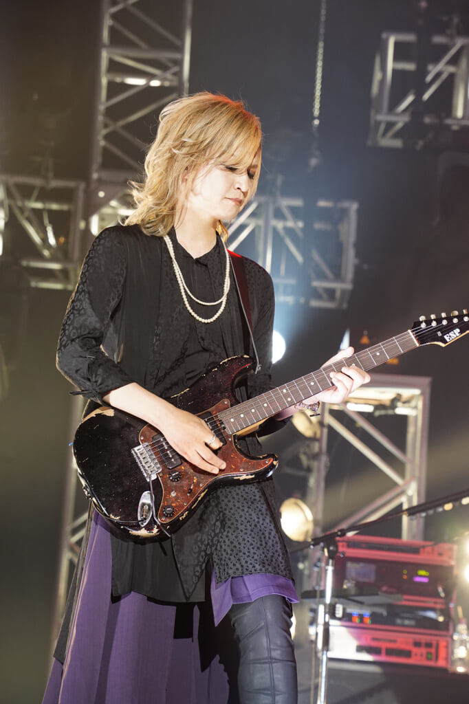 速レポ】＜CROSS ROAD Fest＞、2日間の大トリはLa'cryma Christi「最高