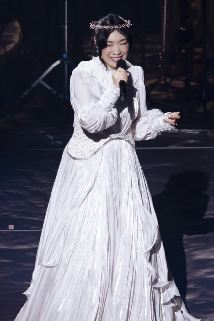 レポート】松任谷由実、時空を超えた音楽宇宙が拡がる＜THE WORMHOLE