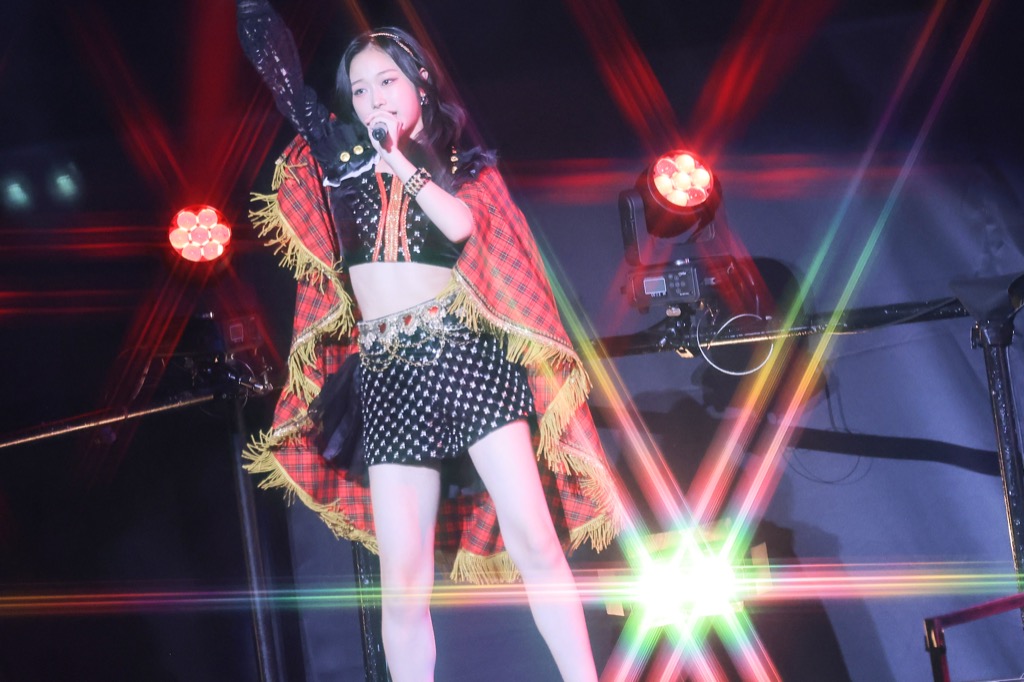 ライブレポート】Juice＝Juice、日本武道館を熱狂させた“Queen”たちの