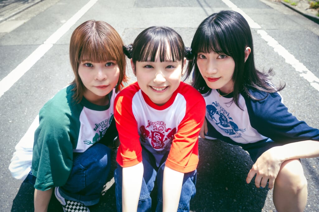 新品・未開封サバシスター サバフェスvol.3vansTシャツ 黒　サイズXL NEW GOODS 鯖スタンダードTシャツ 〈黒・白〉 L,XL ¥3,000 4/12 新宿