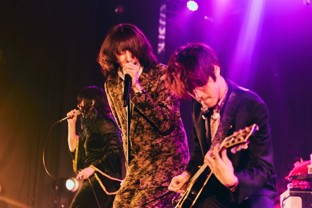 ライブレポート】GLIM SPANKY、LOVE PSYCHEDELICOを迎えたツアー＜All