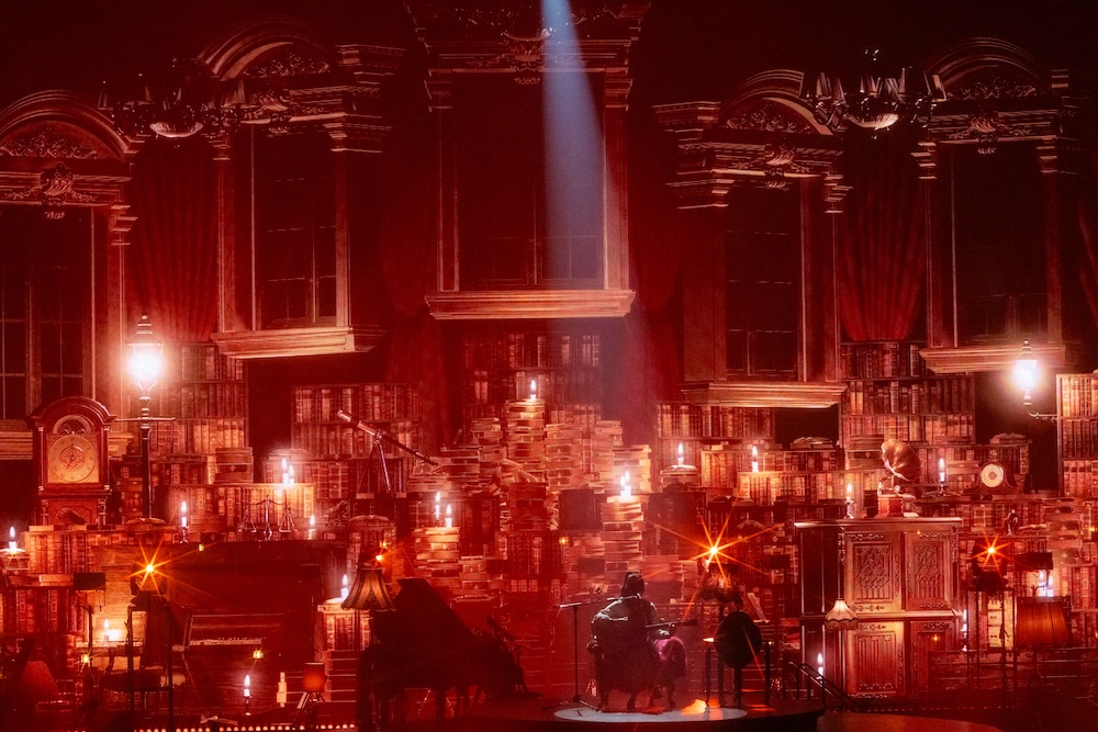 tuki.、初のワンマンライブ＜承認欲求爆発＞を東京・⽇本武道館で開催