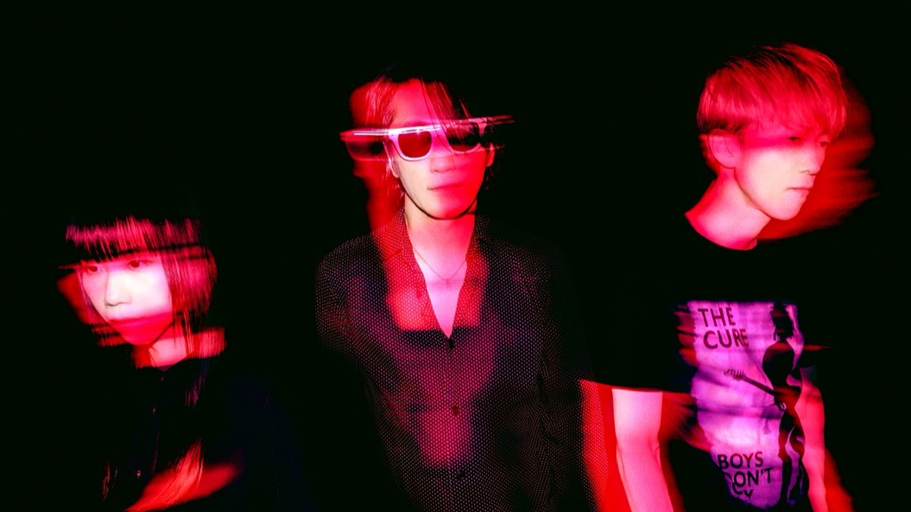 yukihiro (L'Arc-en-Ciel, ACID ANDROID, Petit Brabancon, geek sleep