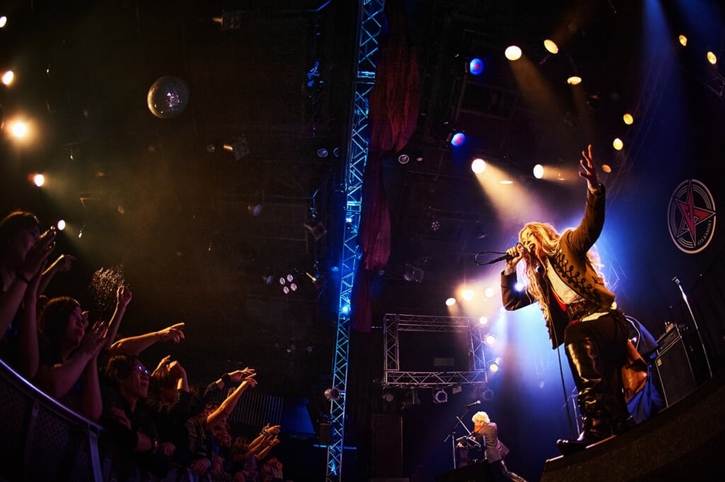 ライブレポート】上木彩矢、20周年記念公演＜Return to ZERO