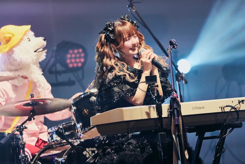 ライブレポート】“闇堕ち系おゆうぎバンド”・東京メルヘン倶楽部の快