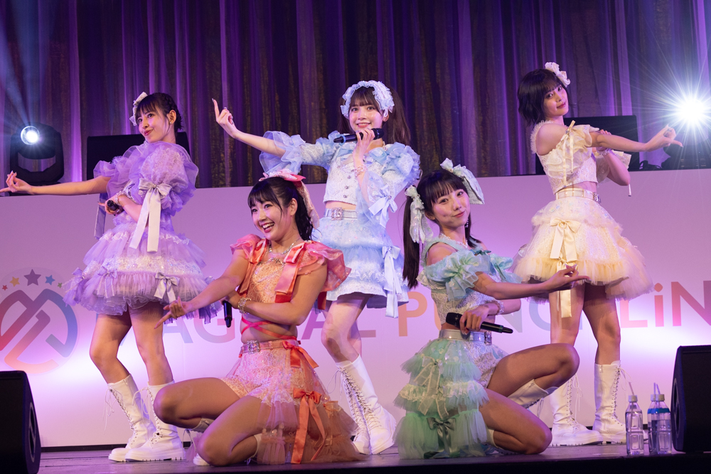 ライブレポート】10周年ワンマンで刻んだマジカル・パンチラインの