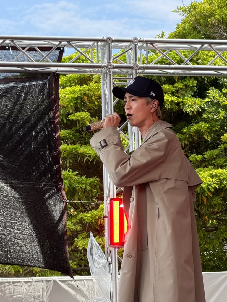 浦田直也、初のフルバンド編成で＜GOLDEN WEEK SEASIDE FES＞参戦 | BARKS