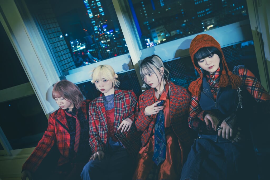 セブンス・ベガ、「ワンナイト・ドライブ」MV公開＋初のニュースレター