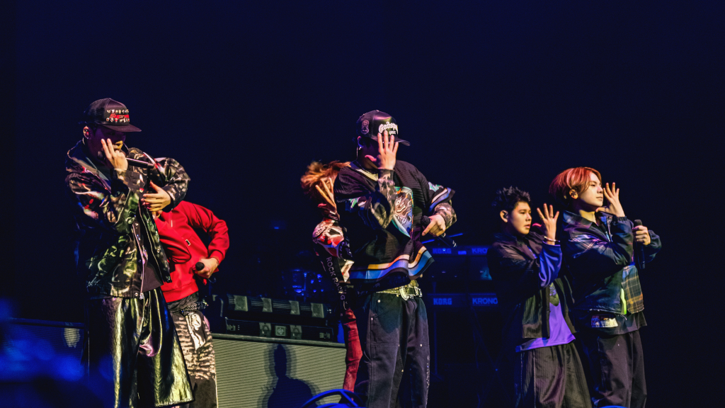Official髭男dism、『エスカパレード』SPフリーライブの開催が決定 | BARKS