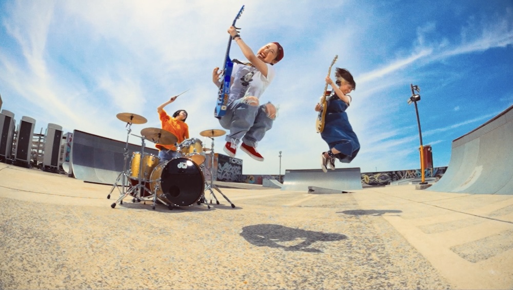 Ken Yokoyama、サバシスターを迎えてツーマンツアー＜Family Combo