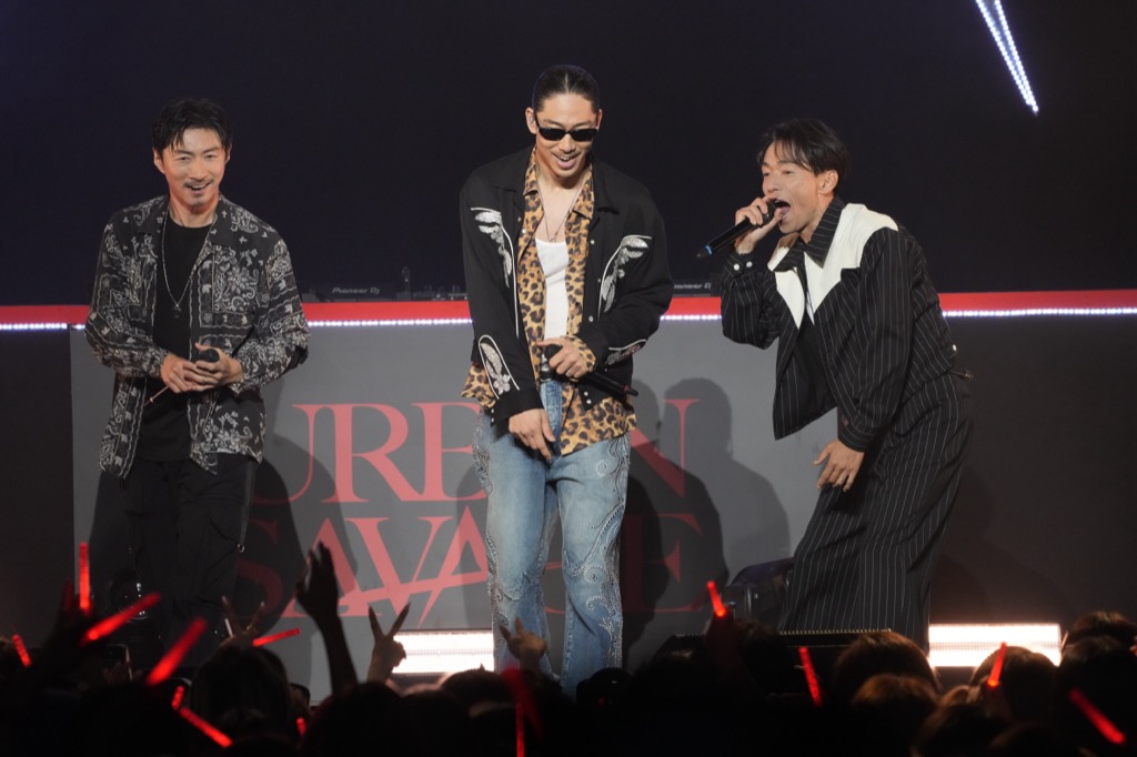 EXILE AKIRA、初のソロツアーが大阪で開幕「新しい自分の一面を楽しん