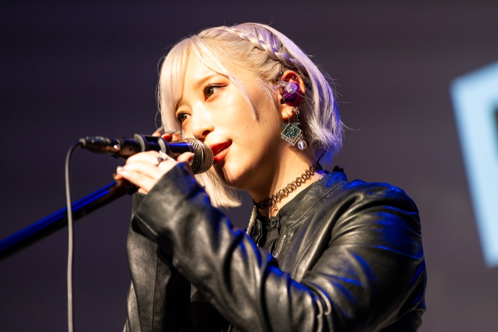 ReoNa、デビュー8周年当日に＜animate Theater LIVE 2026 ～summer